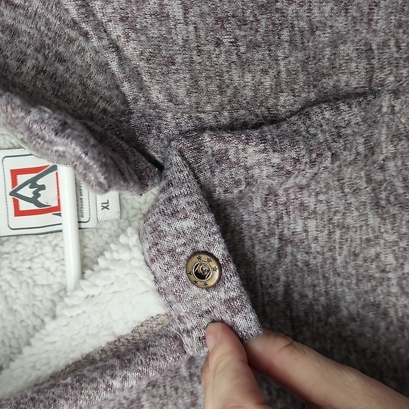 Avalanche Pullover Top - Picture 3 of 6